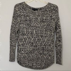 Rock & Republic high/low sweater size medium Black & White w/tiny silver sequins